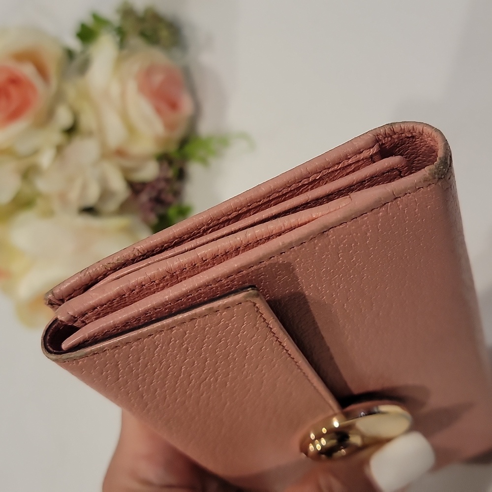 Authentic Gucci leather wallet - Picture 4 of 12